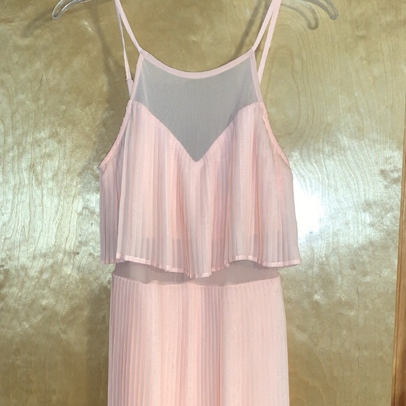 Sheer Coral Pleated Halter Dress - Picture 4 of 9